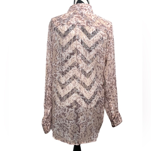 Equipment 100% Silk Sheer Leopard Print Long-Sleeve Button Down Front Blouse - Picture 2 of 12